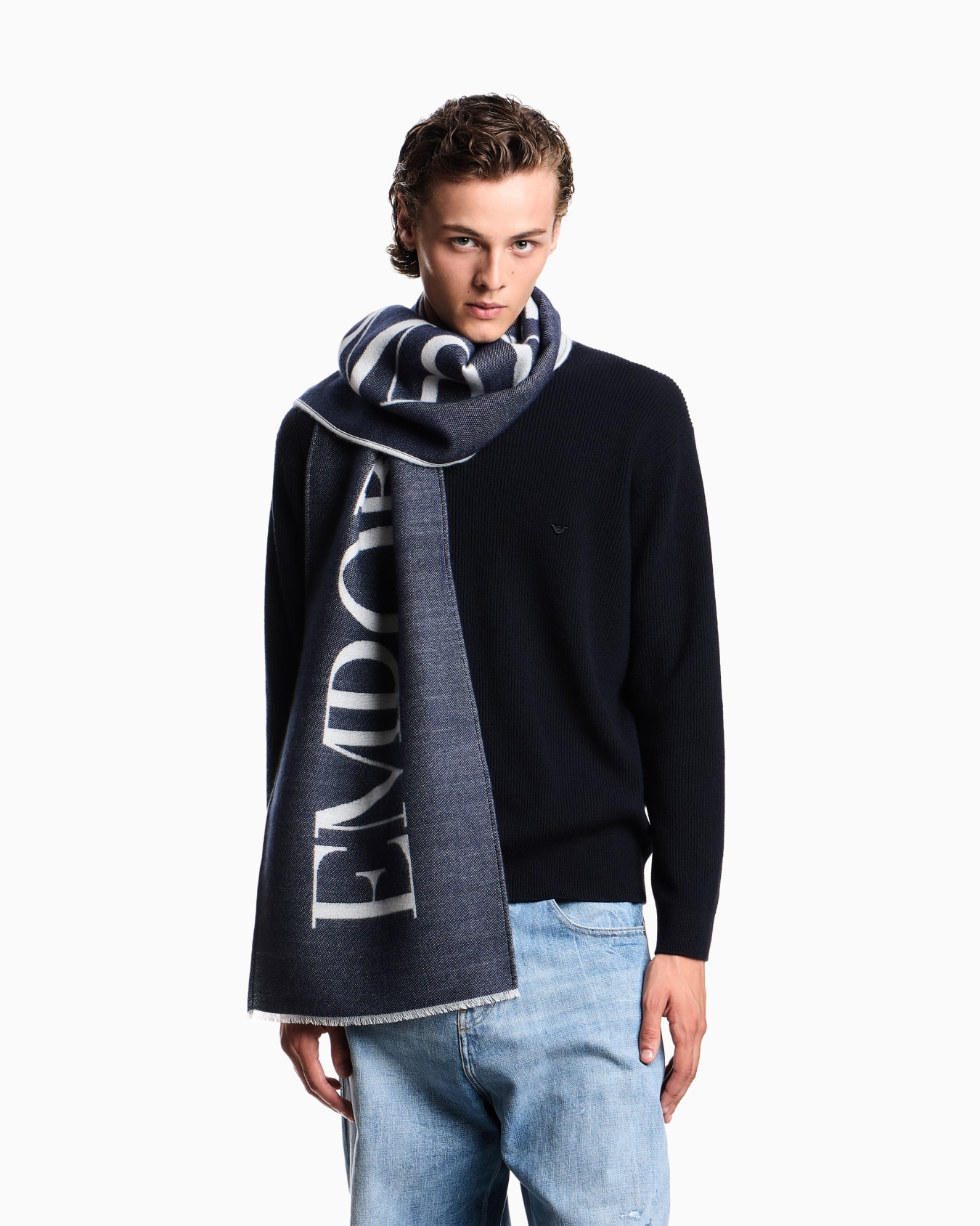 Two-tone wool-blend scarf with oversized logo Slide 2
