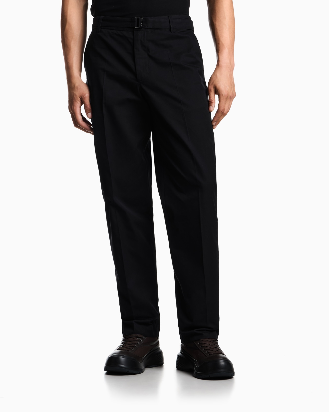 Cotton trousers with matching belt Slide 3