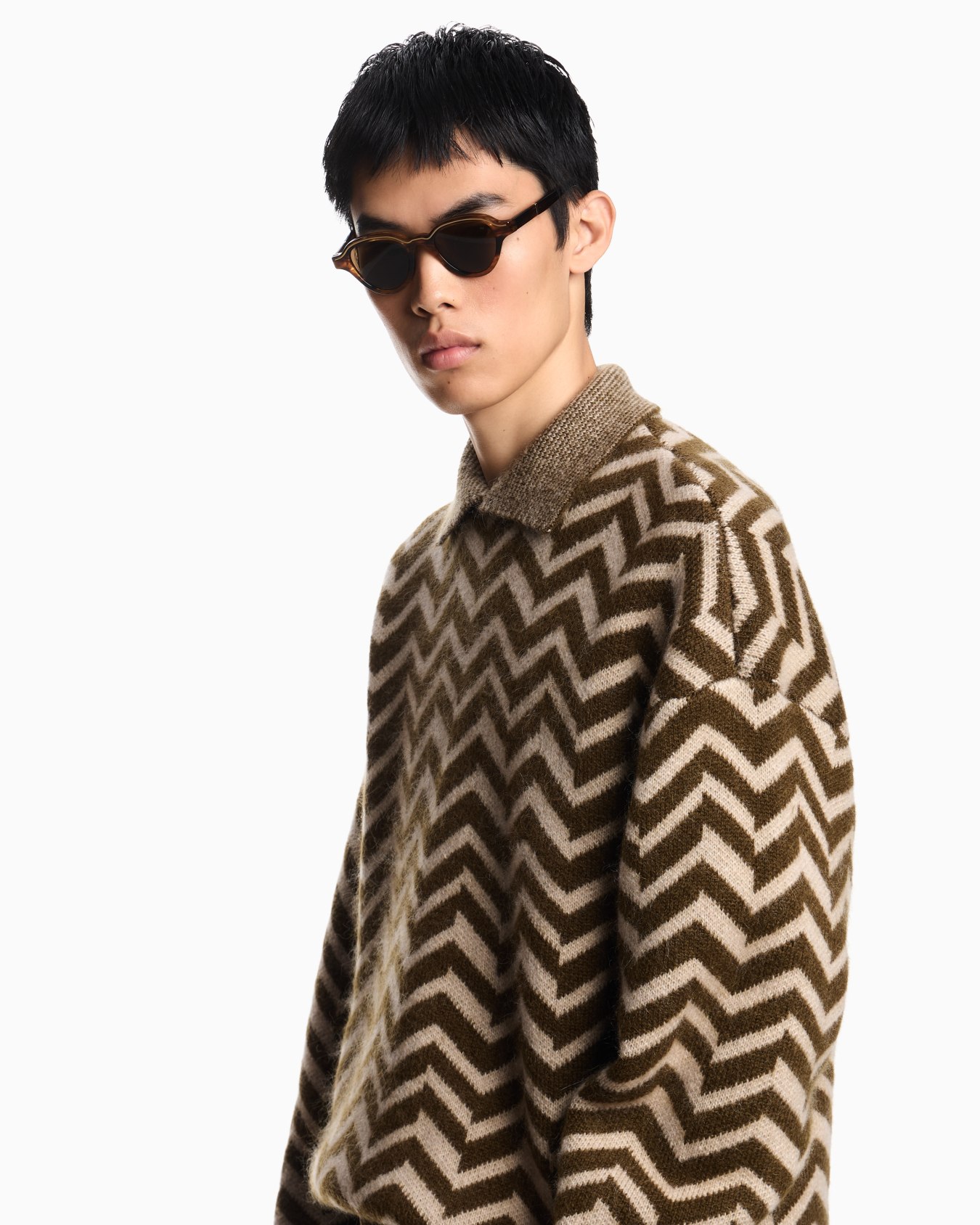 Jacquard wool-blend jumper with a chevron motif Slide 4