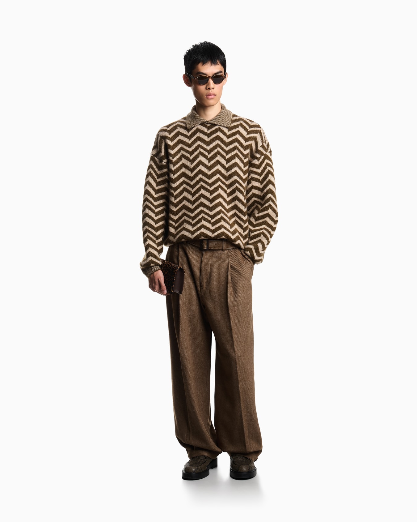 Jacquard wool-blend jumper with a chevron motif Slide 1