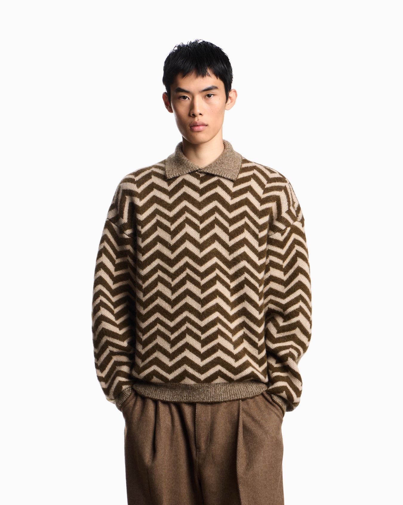 Jacquard wool-blend jumper with a chevron motif Slide 3