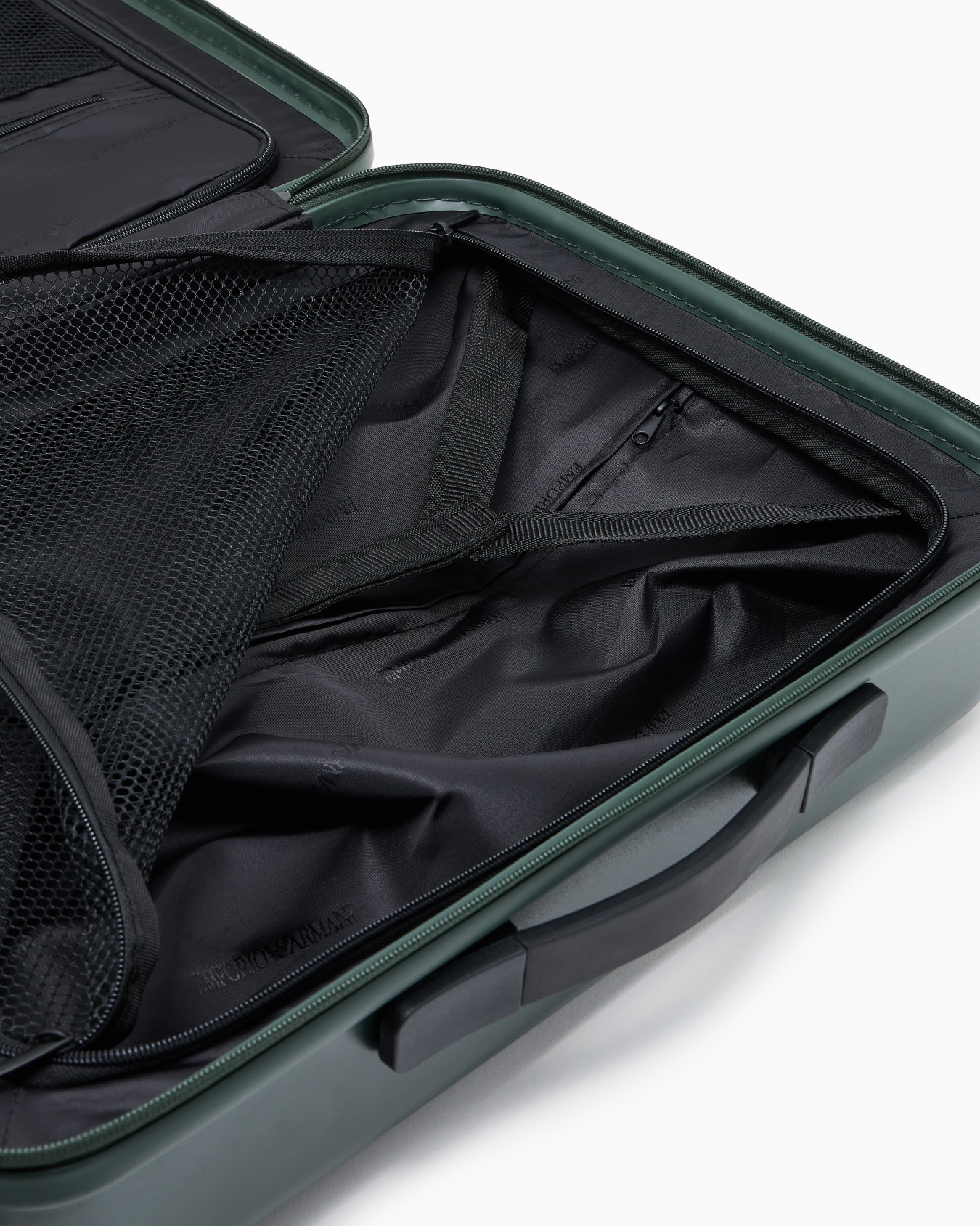 ABS carry-on case with Saffiano detail and eagle plate Slide 5
