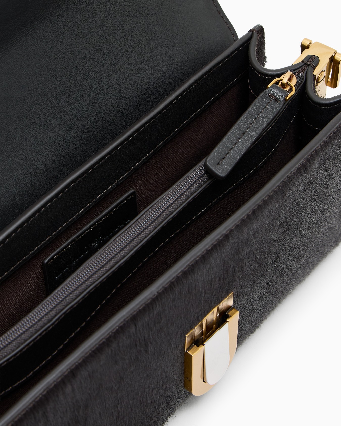 Pony hair shoulder bag Slide 3