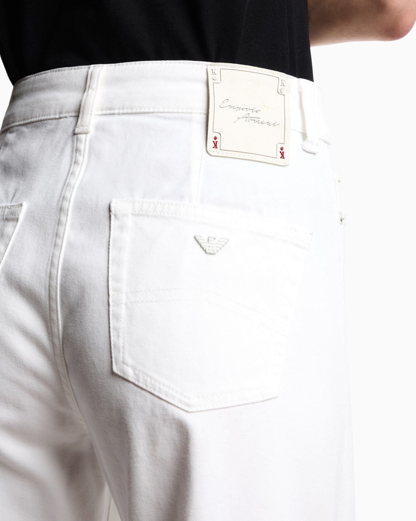 J33 Mid-rise, cropped wide-leg jeans in garment-dyed stretch drill Slide 4