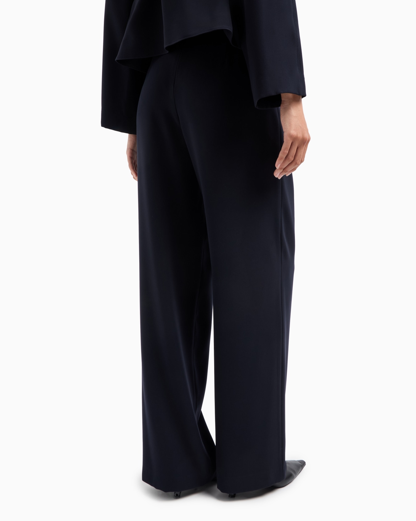 Pantalones de cady técnico con pinzas y botones laterales Diapositiva 2