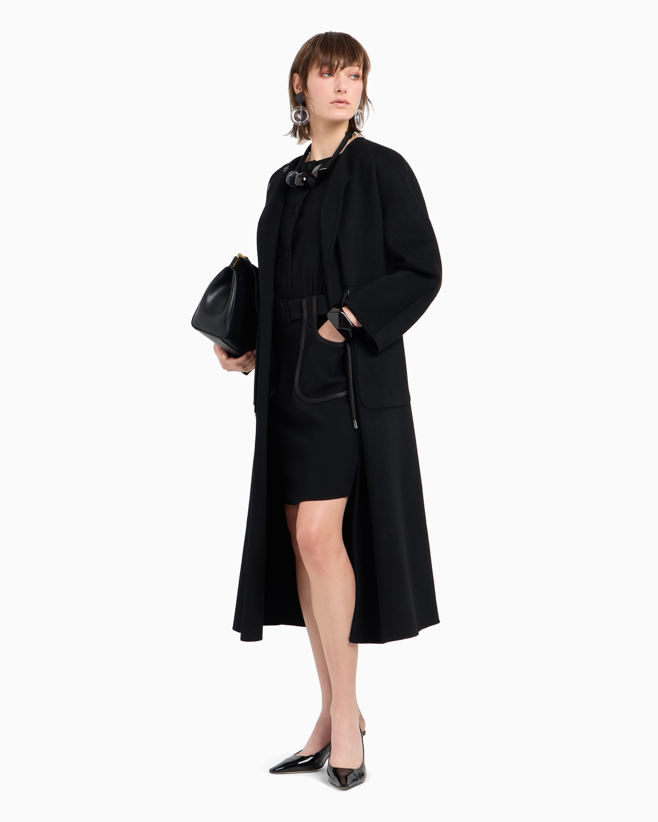Tech cady dress with boat neckline and belt Slide 3