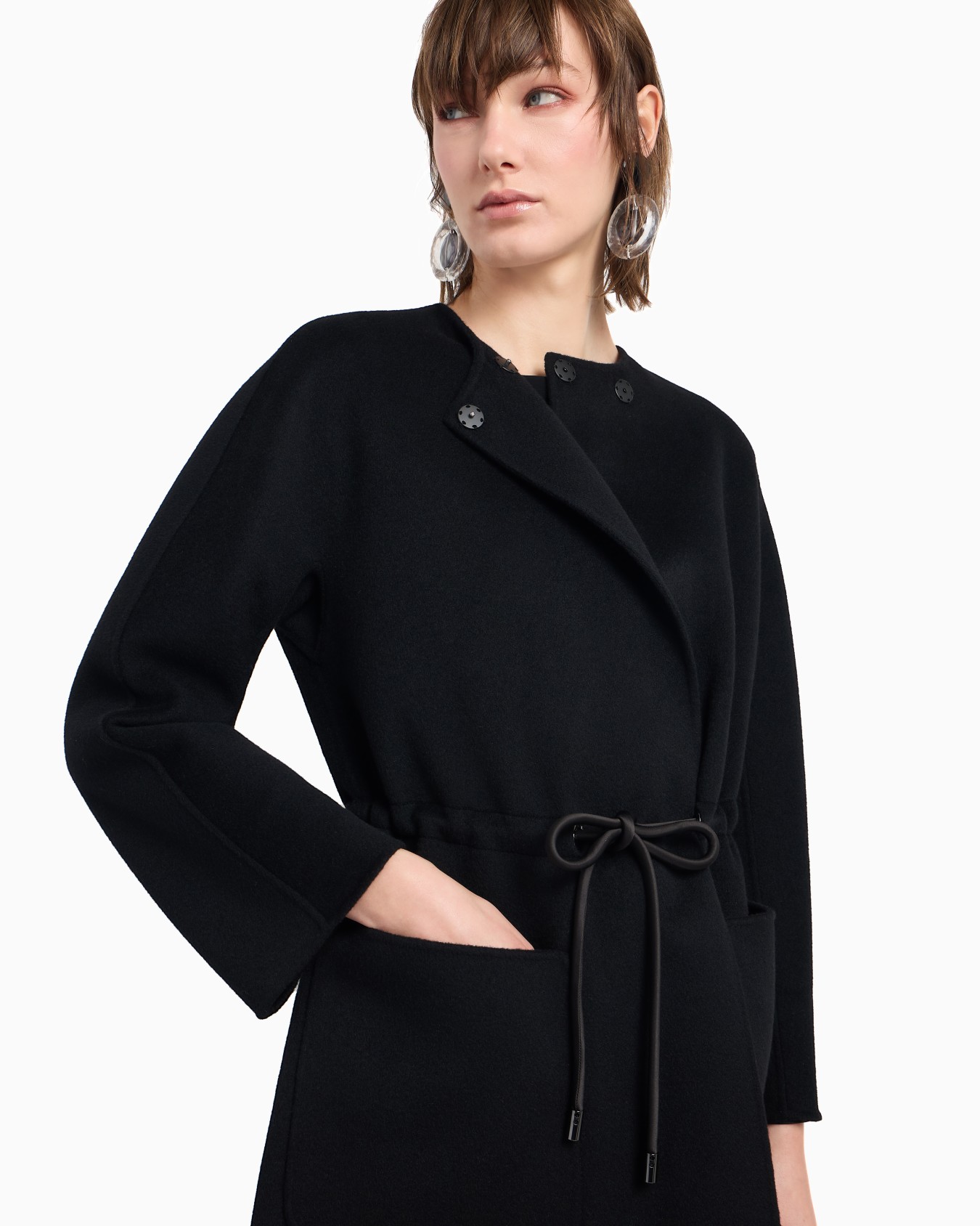 Virgin-wool coat with drawstring waist Slide 4