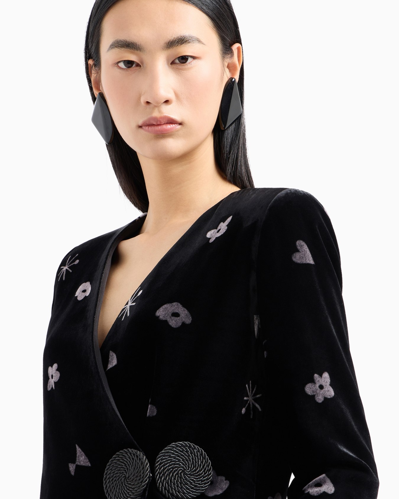 Jacket with side closure, made of jacquard velvet with fancy symbols Slide 5