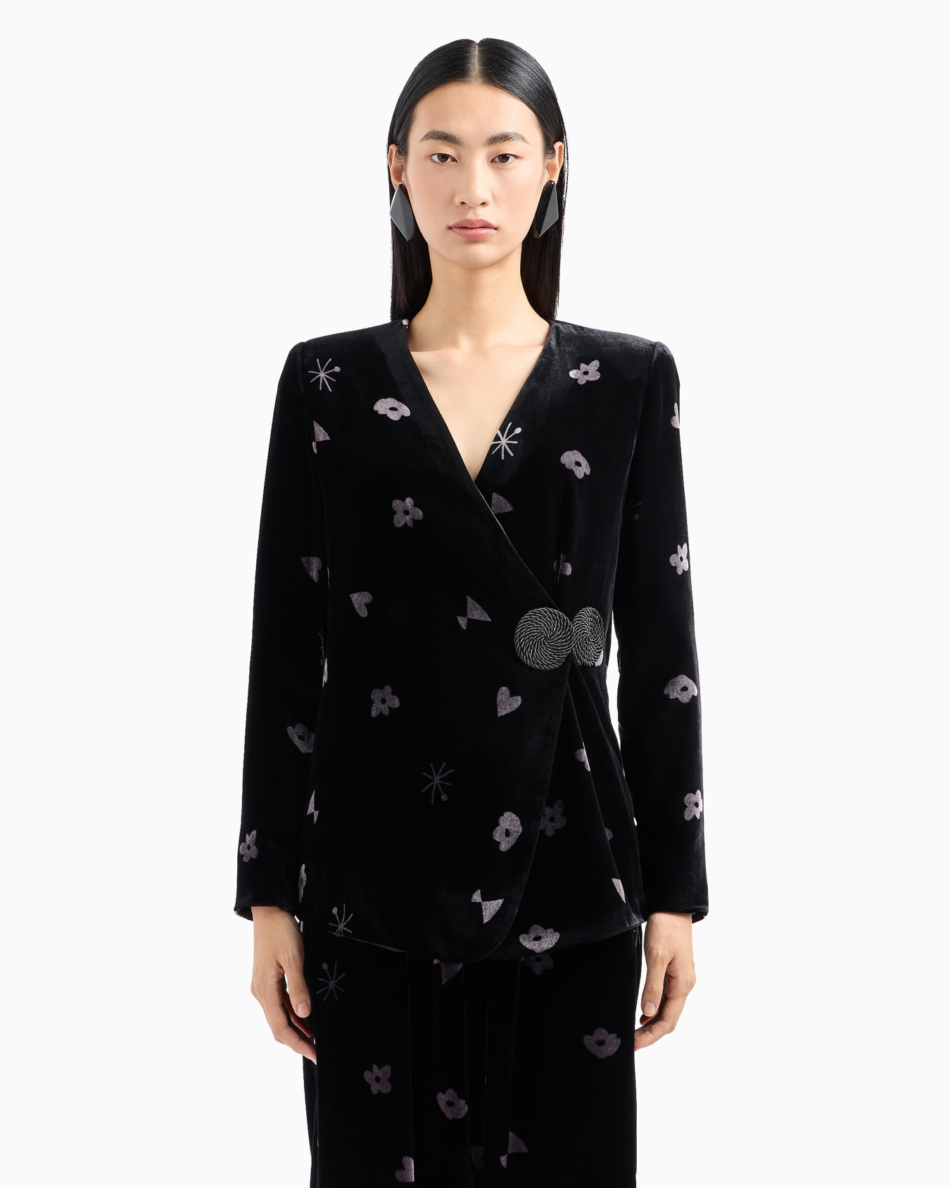Jacket with side closure, made of jacquard velvet with fancy symbols Slide 2