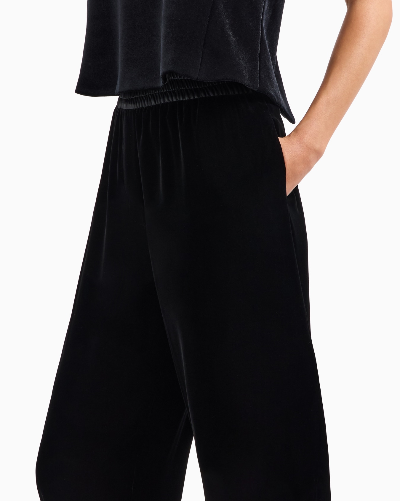 Liquid-velvet elasticated-waist trousers with an oval leg Slide 4