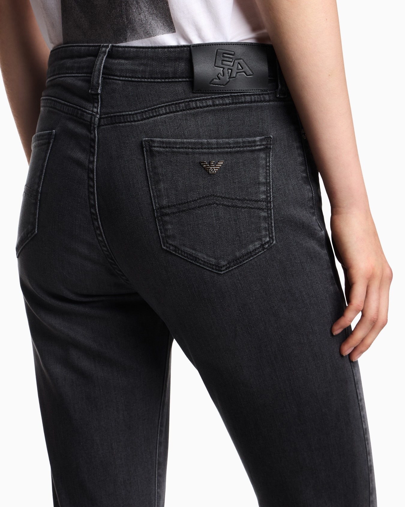 Jean J20 taille haute et jambe super skinny en denim stretch aspect usé  Diapositive 4