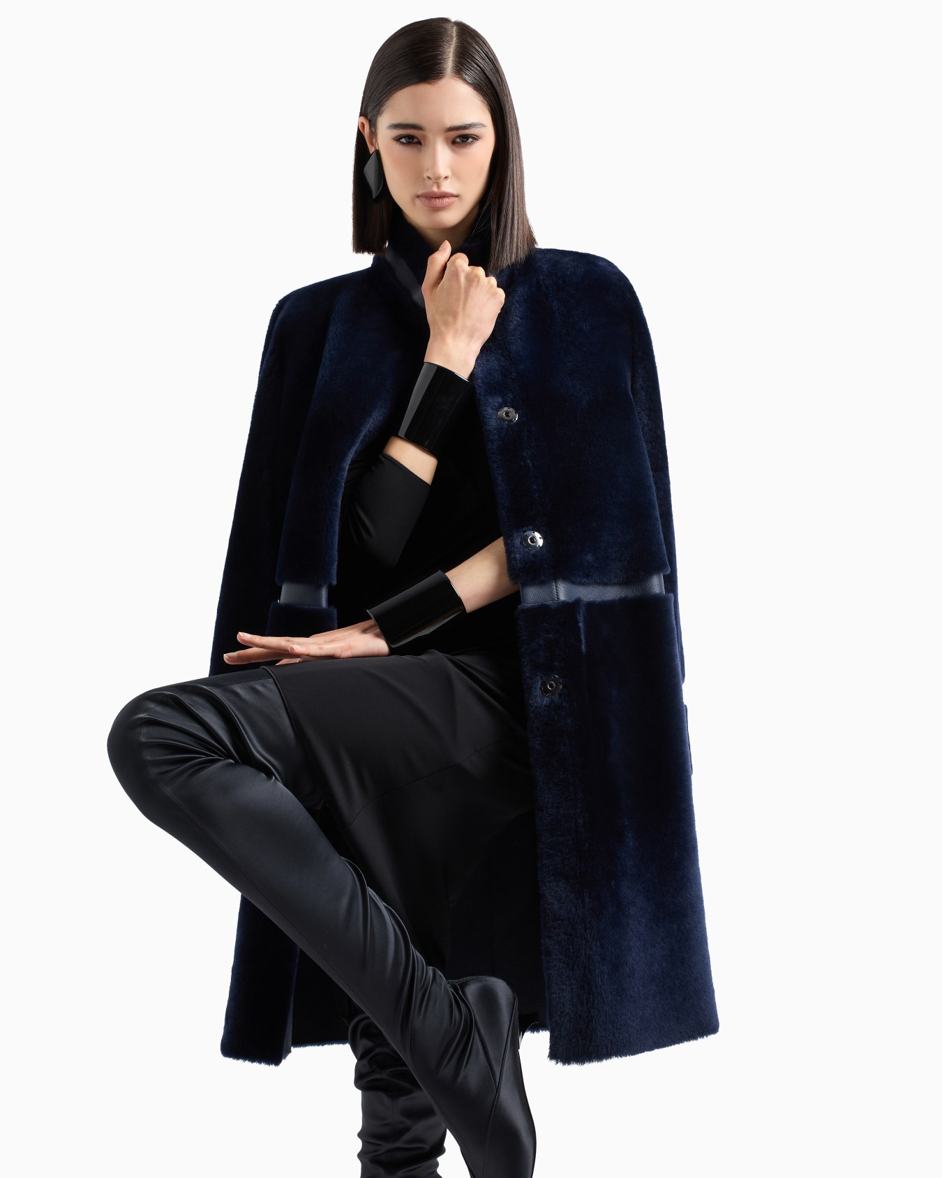 Reversible lamb shearling coat Slide 5