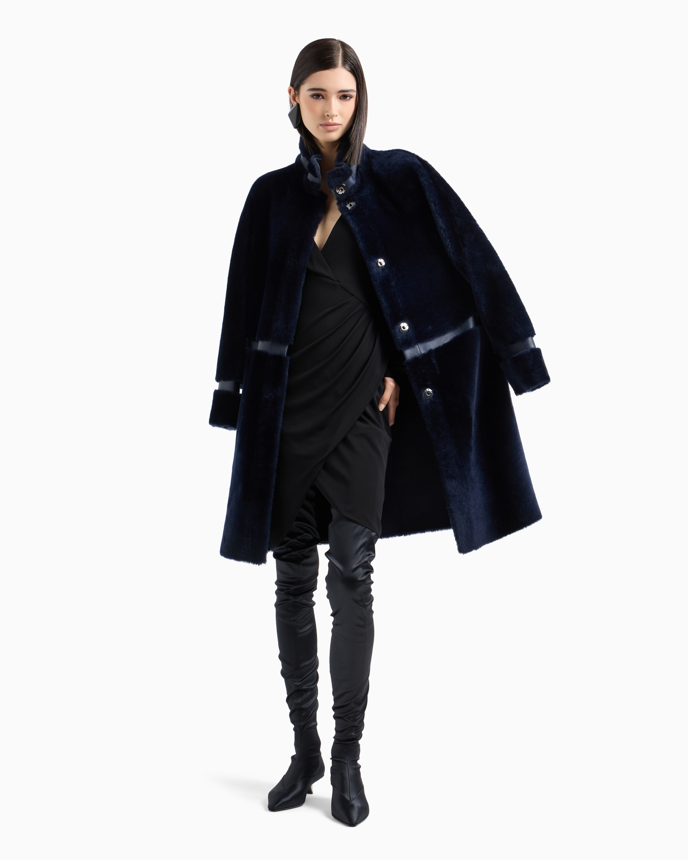 Reversible lamb shearling coat Slide 3