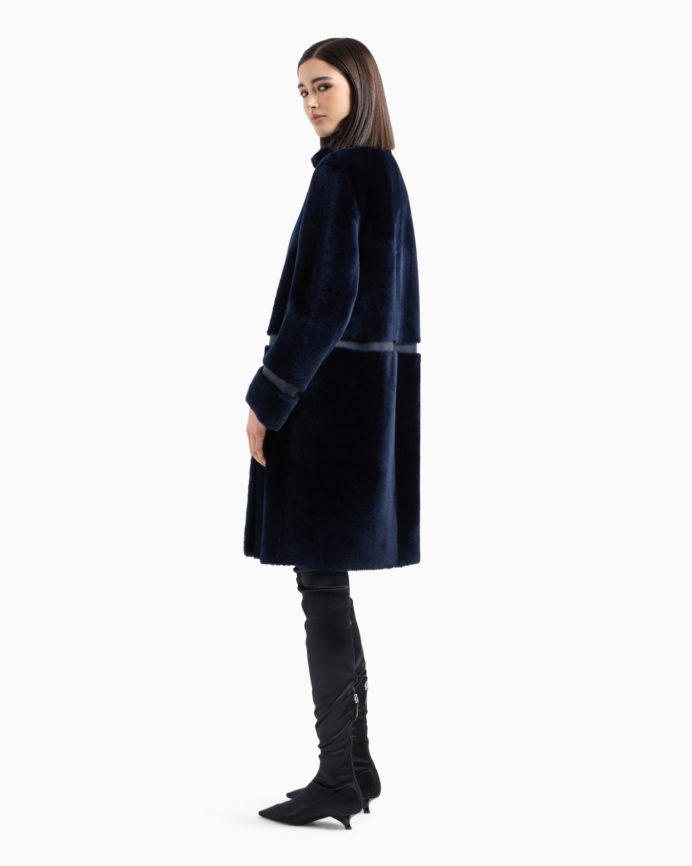 Reversible lamb shearling coat Slide 2