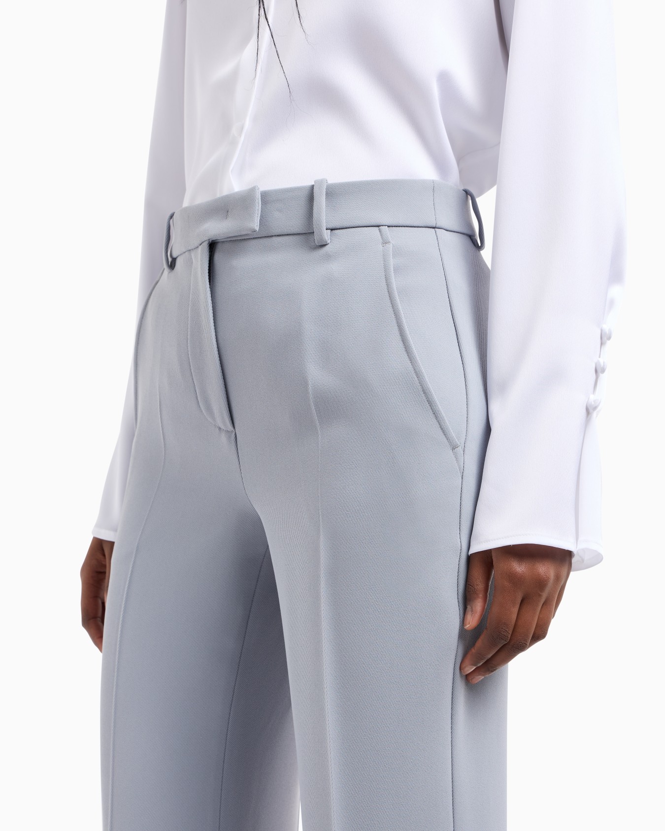 Technical gabardine trousers Diapositiva 4