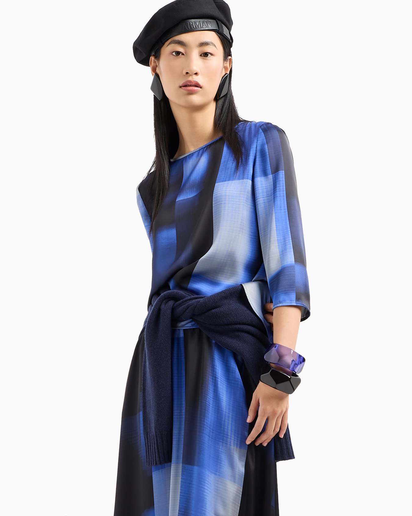 Long skirt in a check-print satin with multicolour shading Slide 6