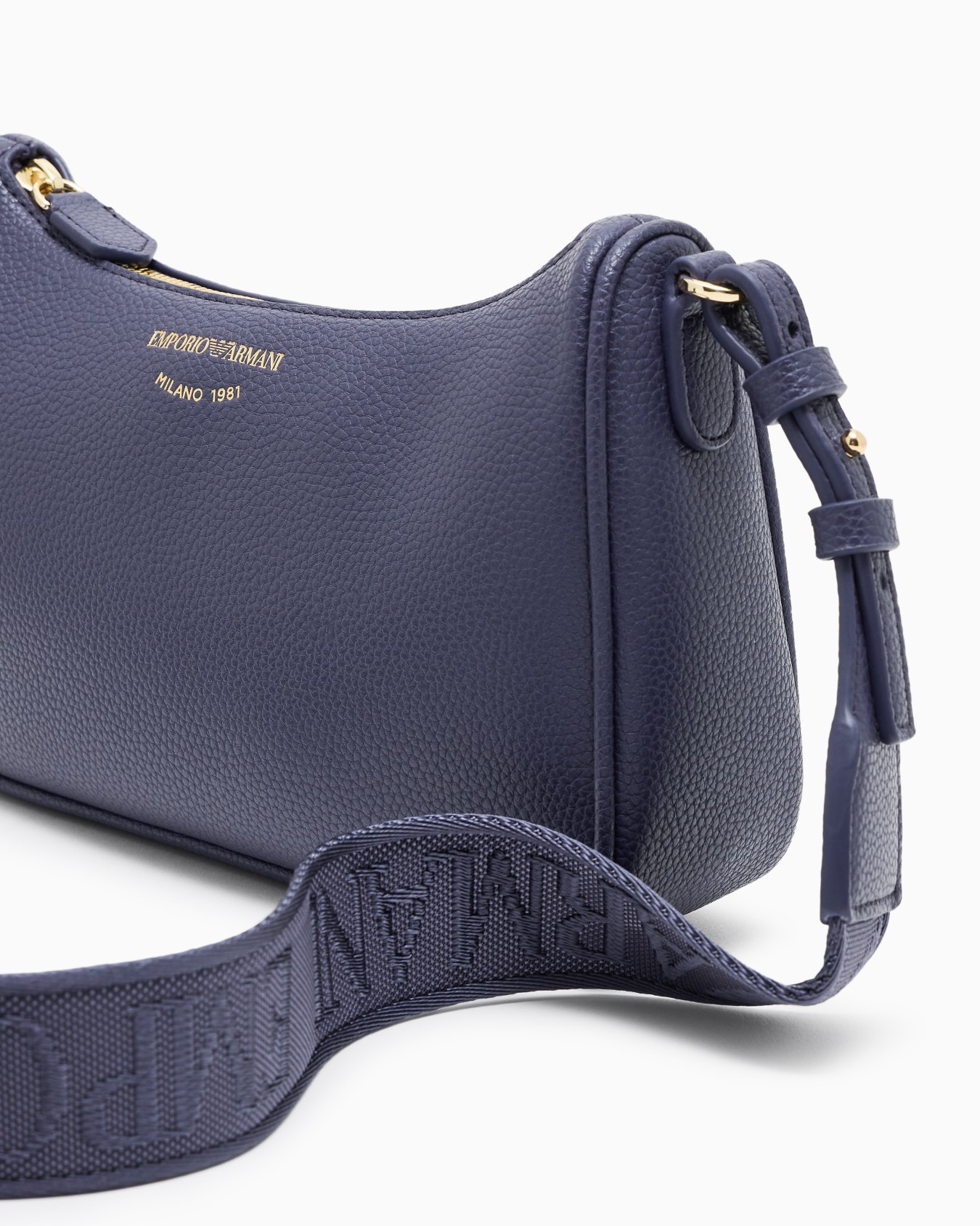 Bag with deer print Slide 4
