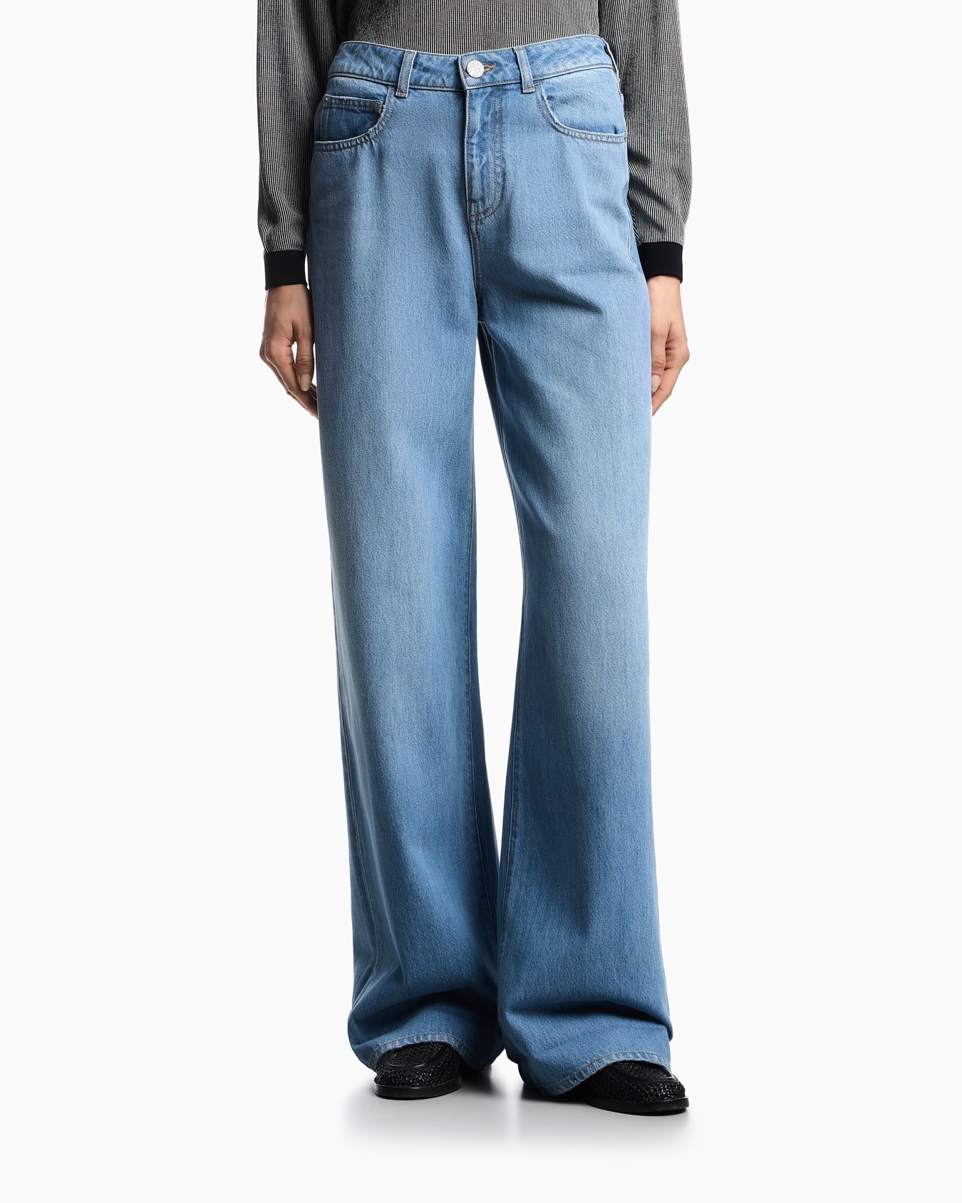 J8B wide-leg, worn-effect denim jeans  Slide 3