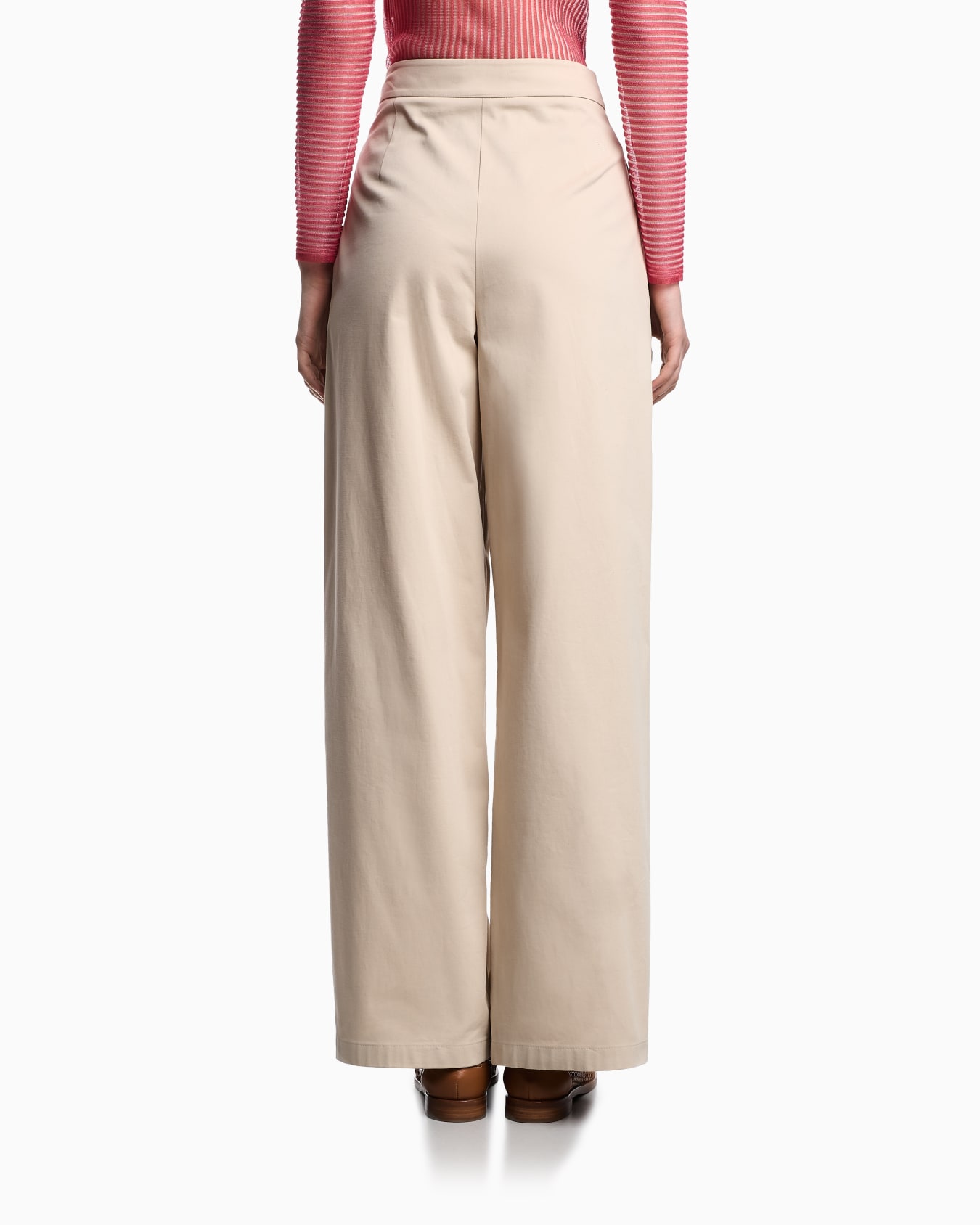 Brushed cotton trousers with pleats Slide 2