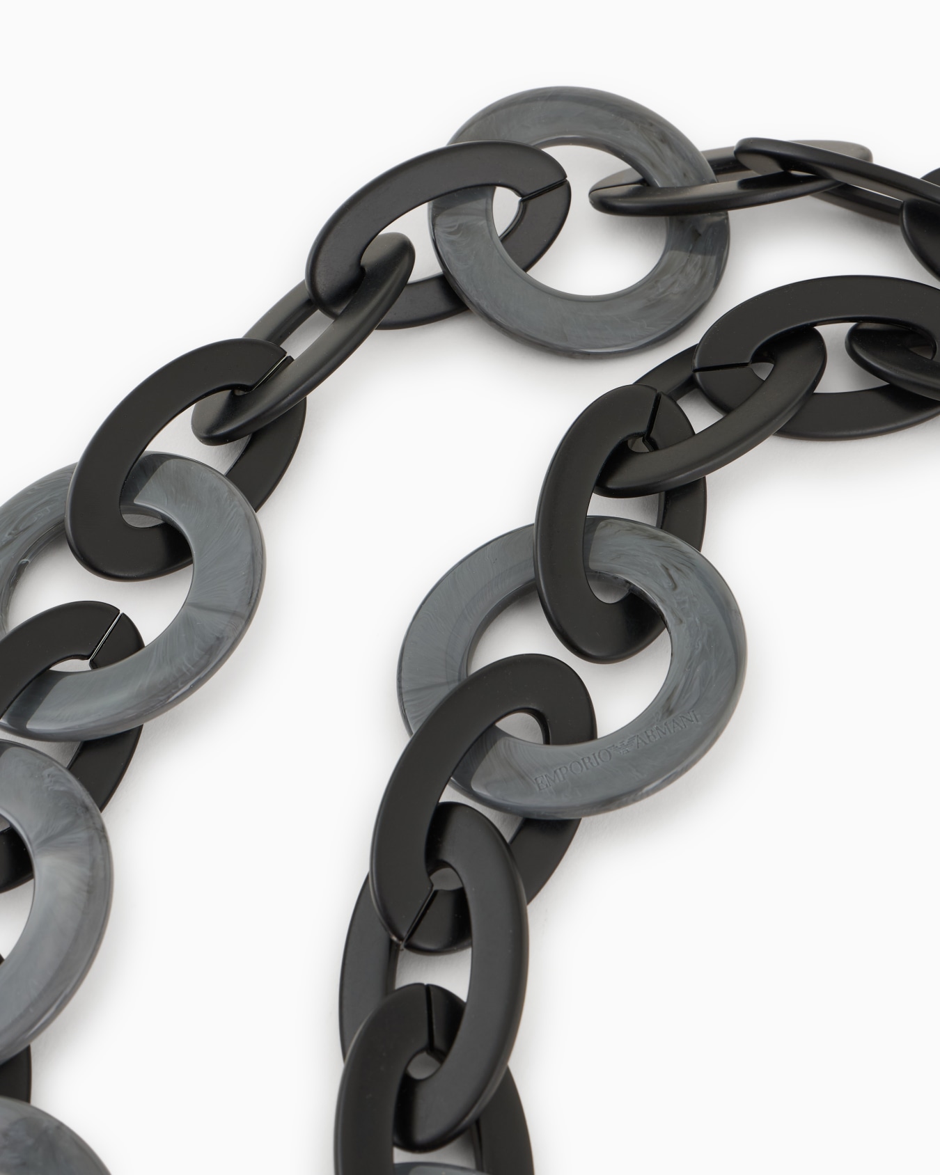 Oversized chain necklace with two-tone circular elements Slide 1