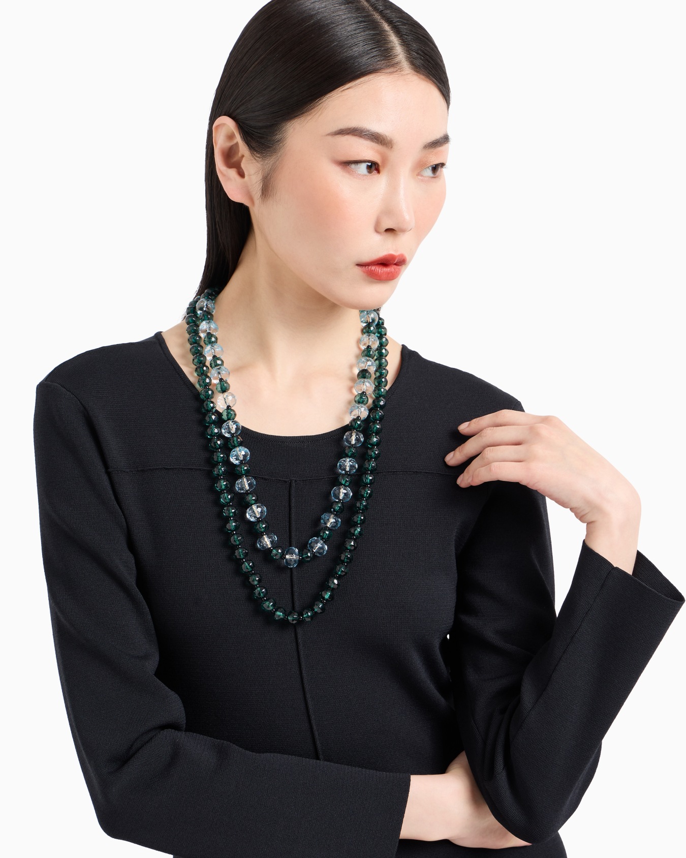 Double-strand necklace with faceted spheres Slide 2