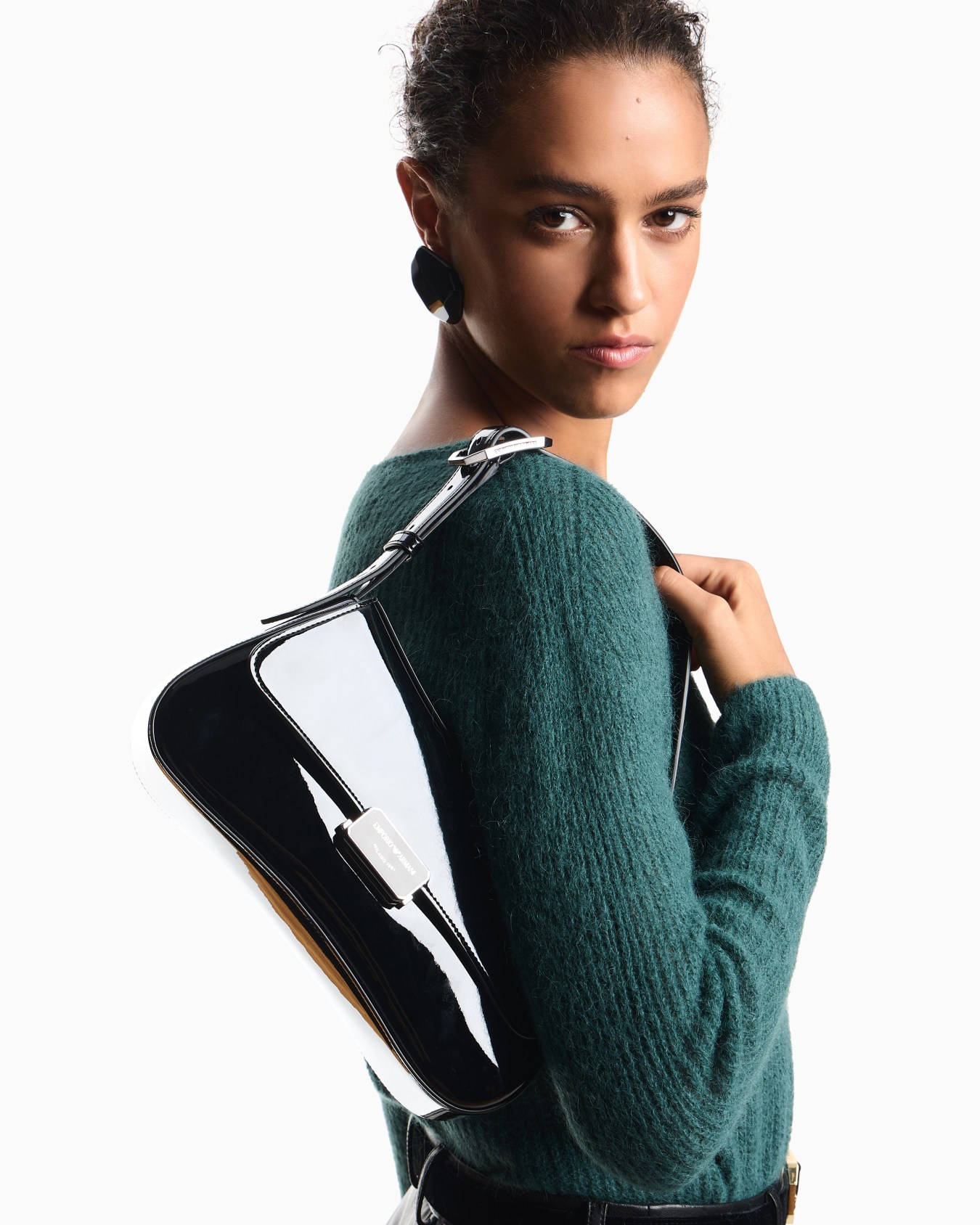 Patent-effect shoulder bag Slide 6