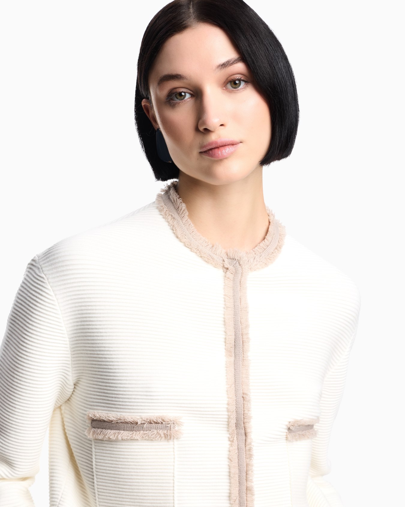 Chaqueta de tejido ottoman con bordes con flecos Diapositiva 4