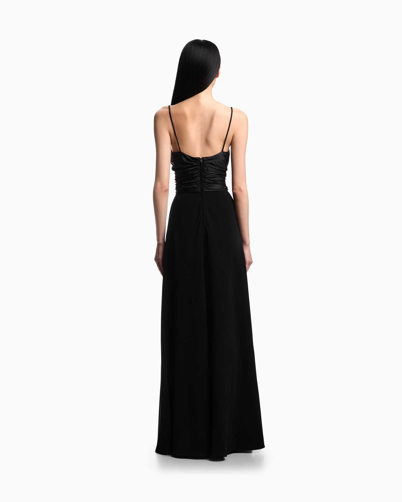 Cut-out-Kleid aus Techno-Cady mit Schmuck-Detail Folie 2