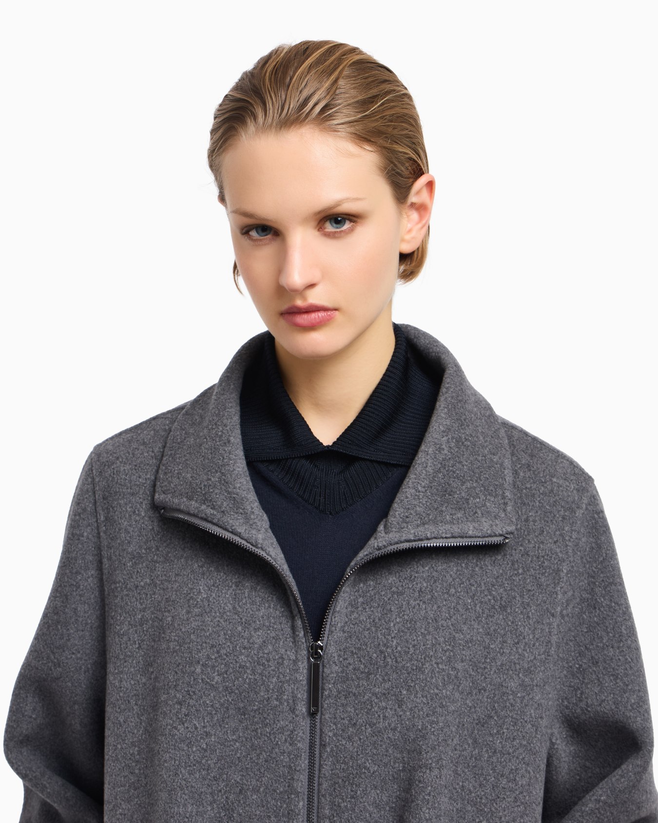 Winter Urbanism capsule collection wool cloth coat Slide 4