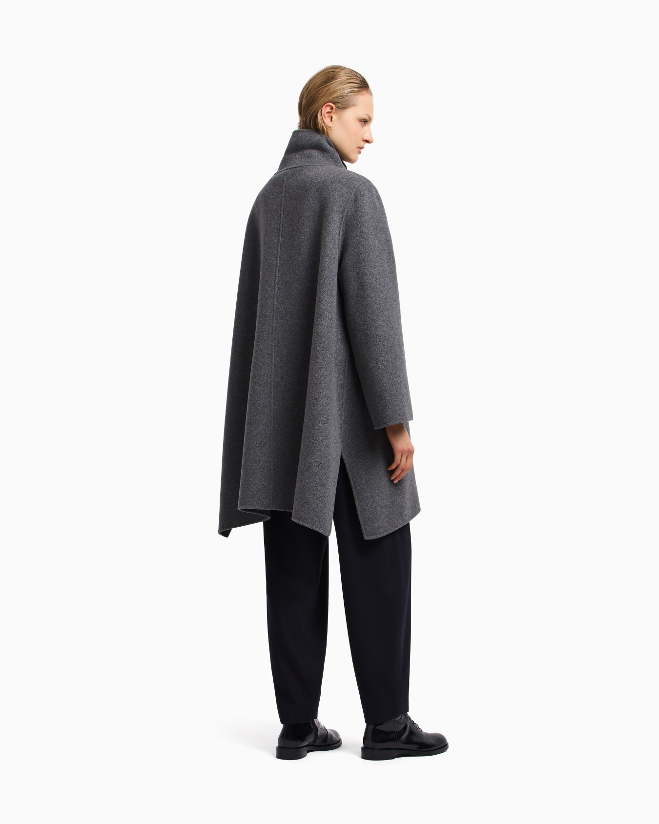 Winter Urbanism capsule collection wool cloth coat Slide 2