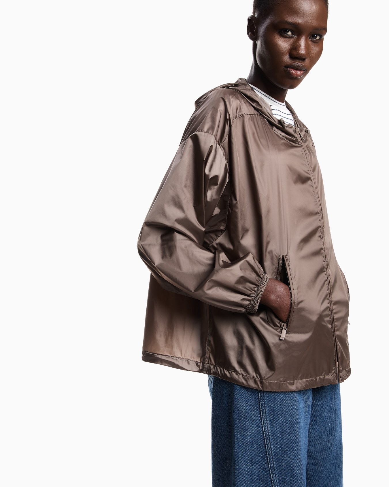 Blouson à capuche en nylon déperlant Diapositive 4