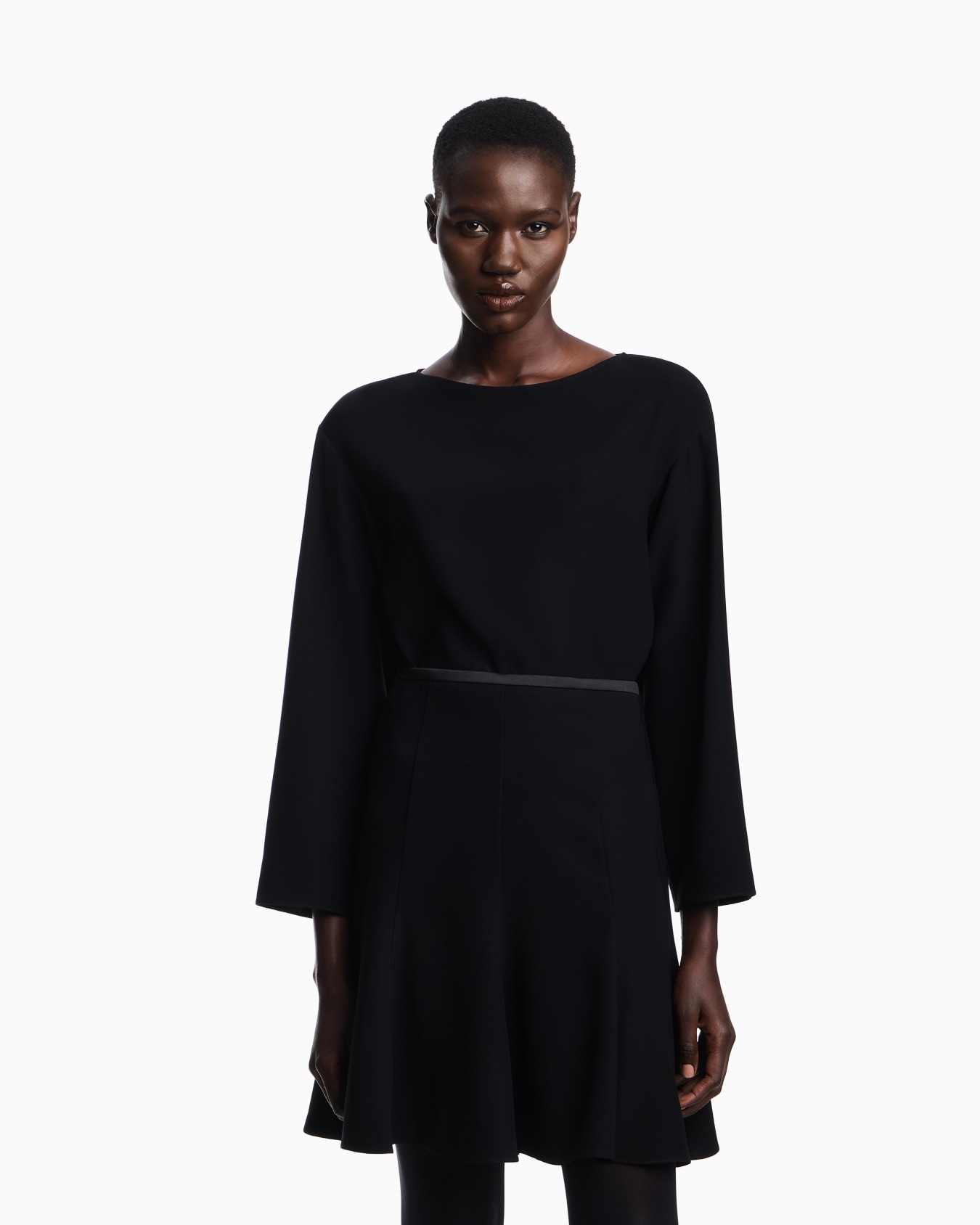 Technical-cady pleated skirt Slide 3