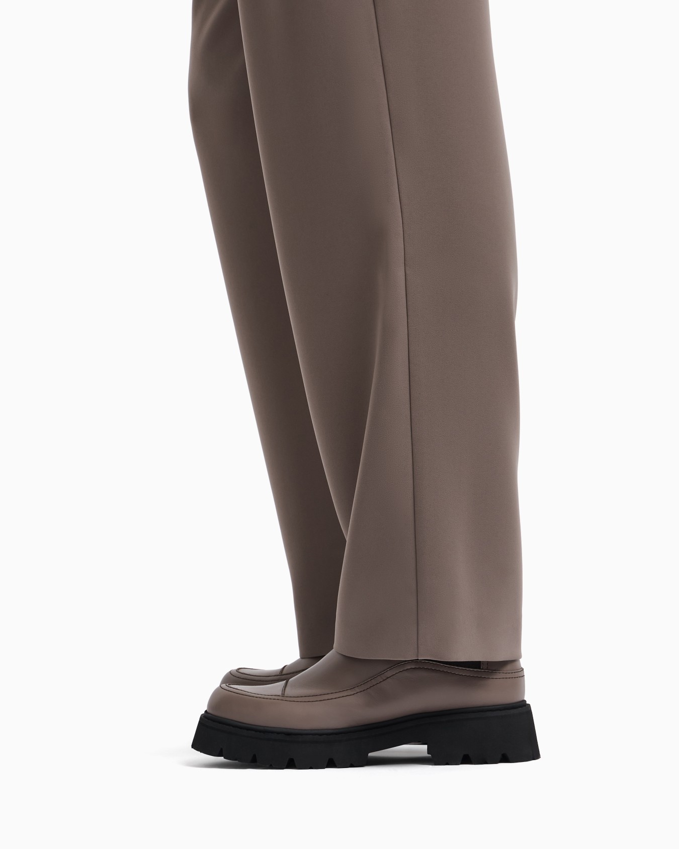 Pantalon en cady technique à taille élastique Diapositive 4