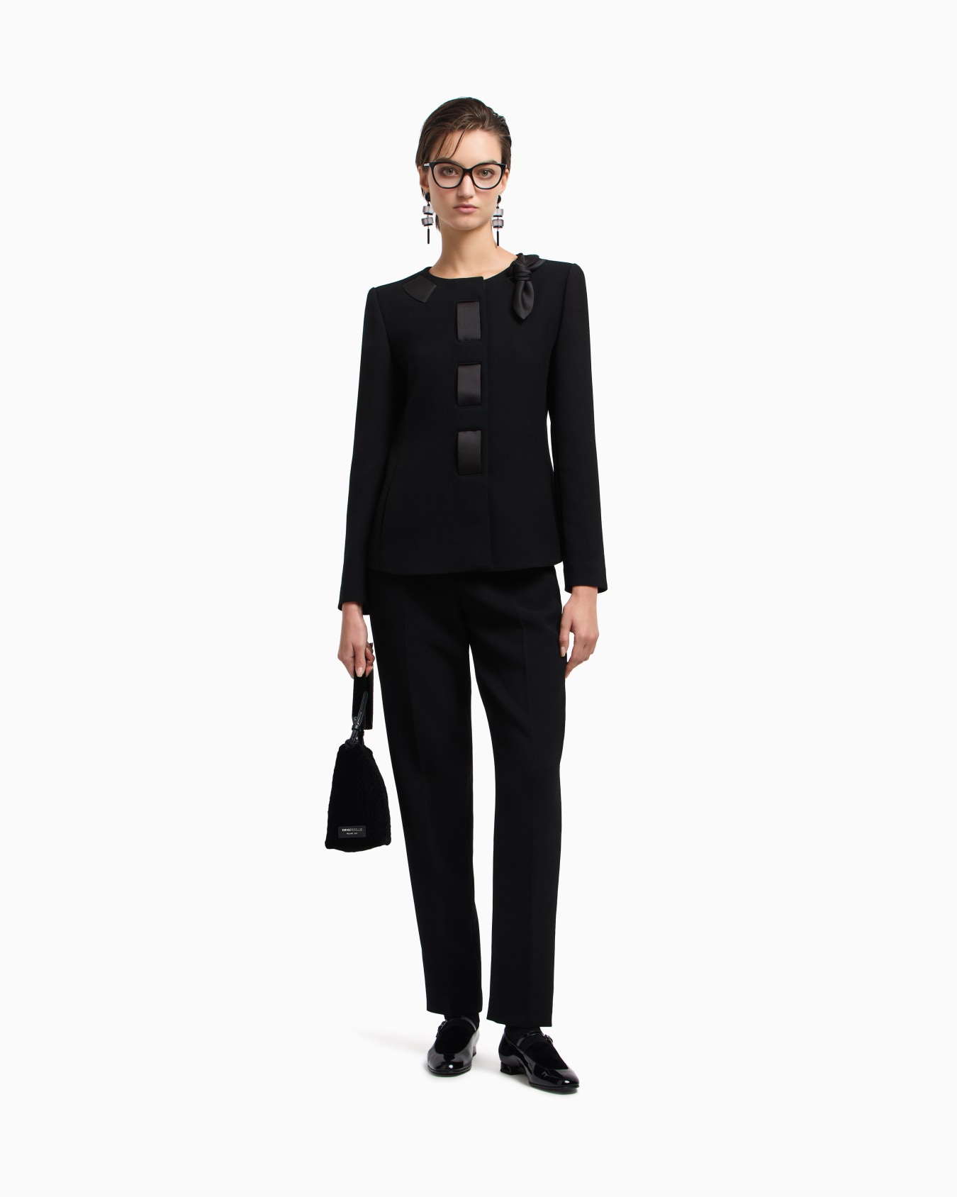 Bark-effect fluid crêpe trousers Slide 2