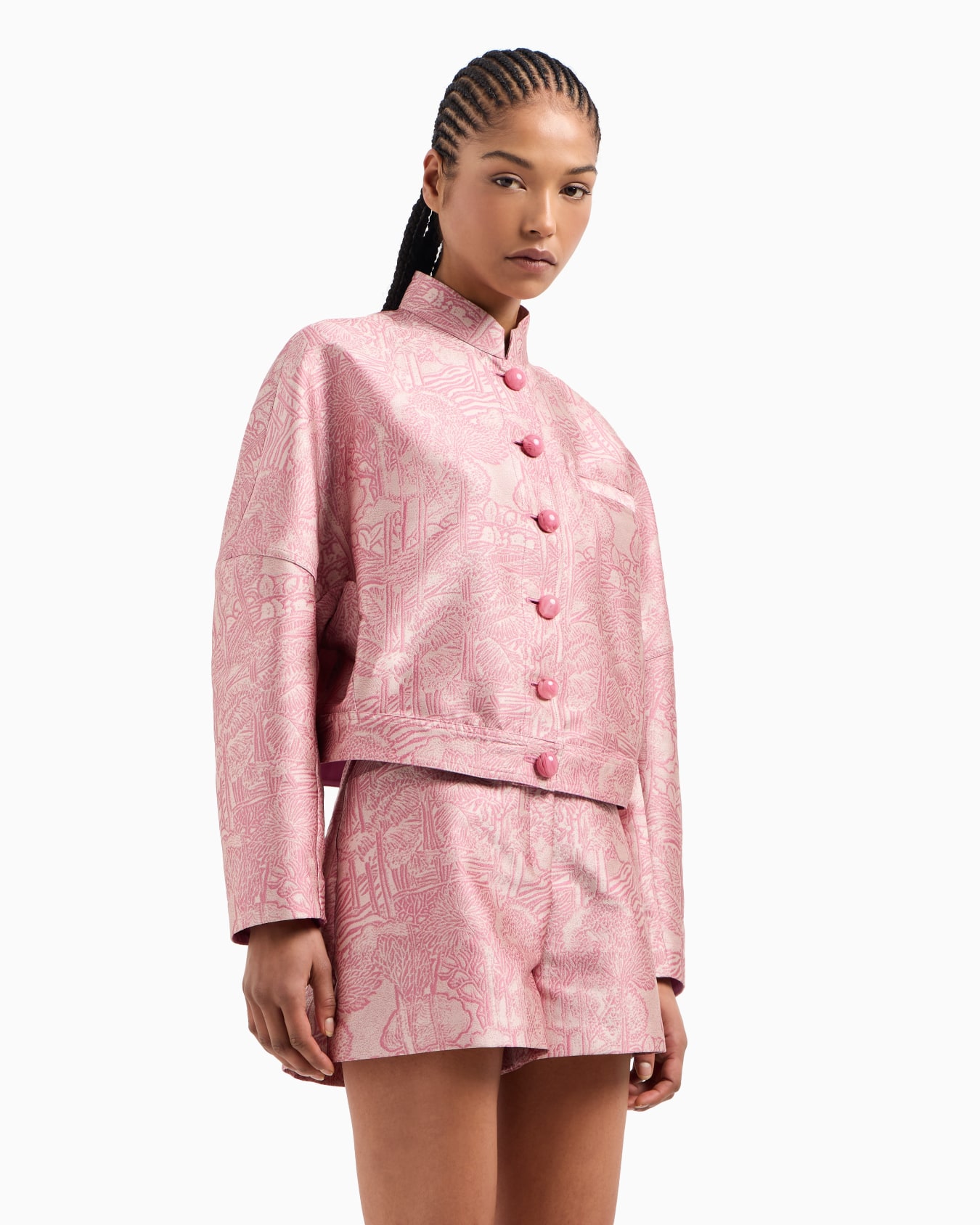 Chaqueta con cuello de tira con elaboración integral en tejido jacquard  Diapositiva 4