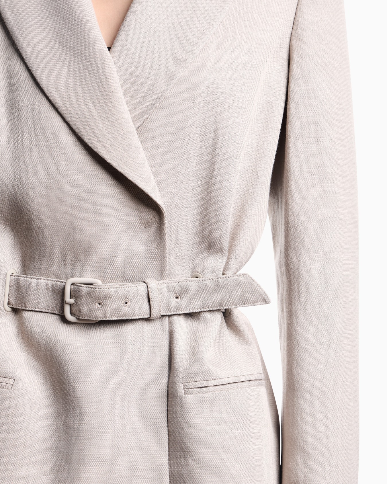 Blazer en mezcla de lino con cinturón Diapositiva 4