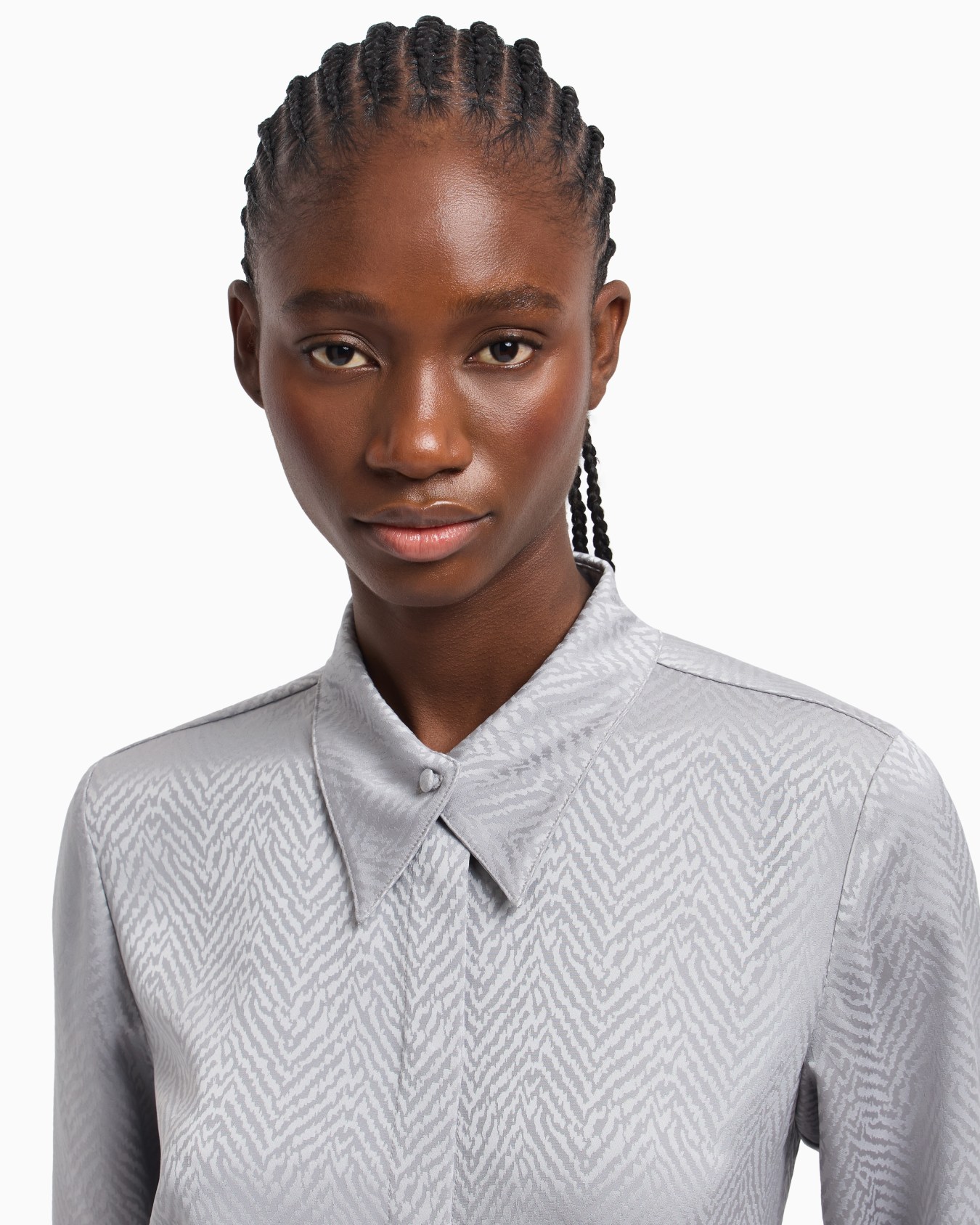 Shirt with chevron motif print Slide 5