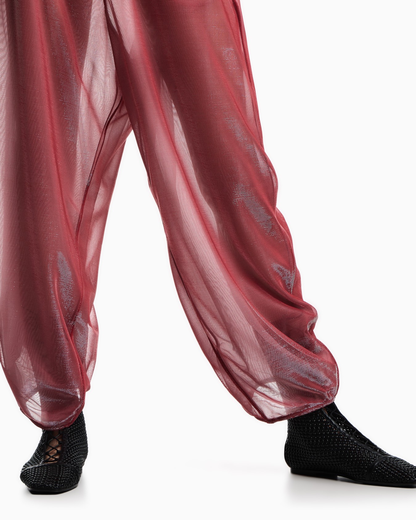 Wide trousers in iridescent knit mesh Slide 4