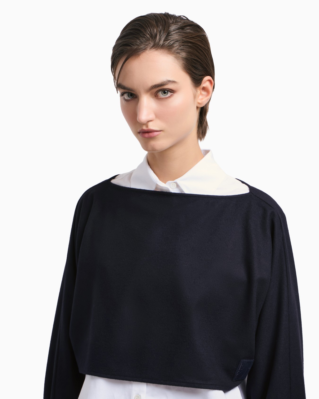 Winter Urbanism capsule collection crop top in lightweight cloth made of a virgin wool blend Slide 4