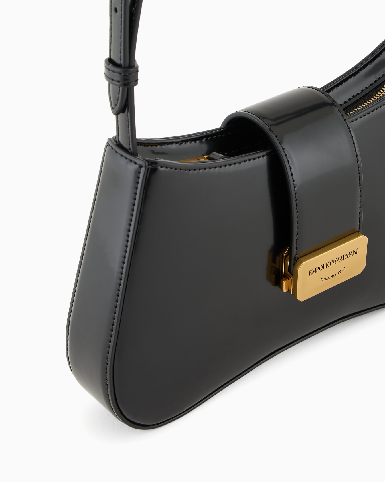 Hobo shoulder bag with logo buckle Slide 4