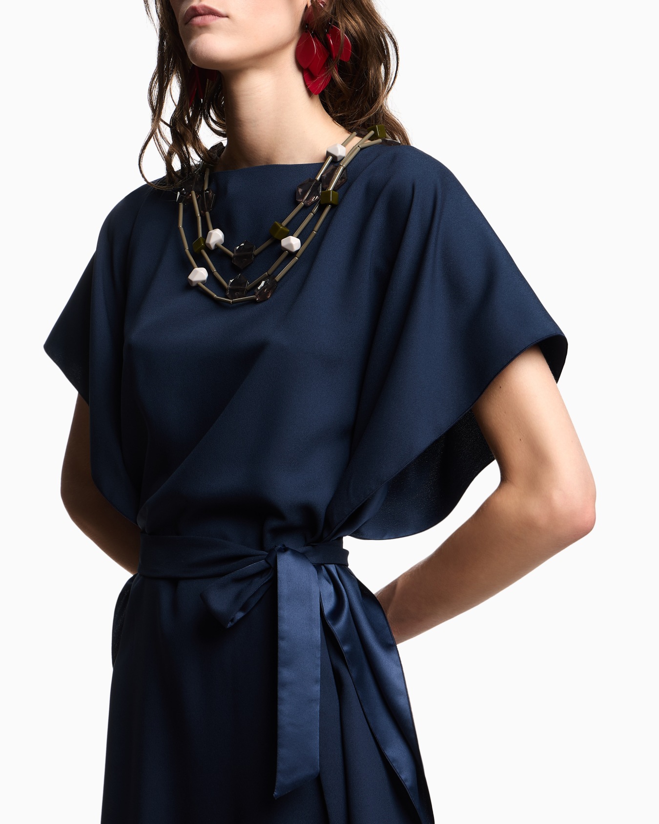 Satin crêpe sash dress  Slide 3