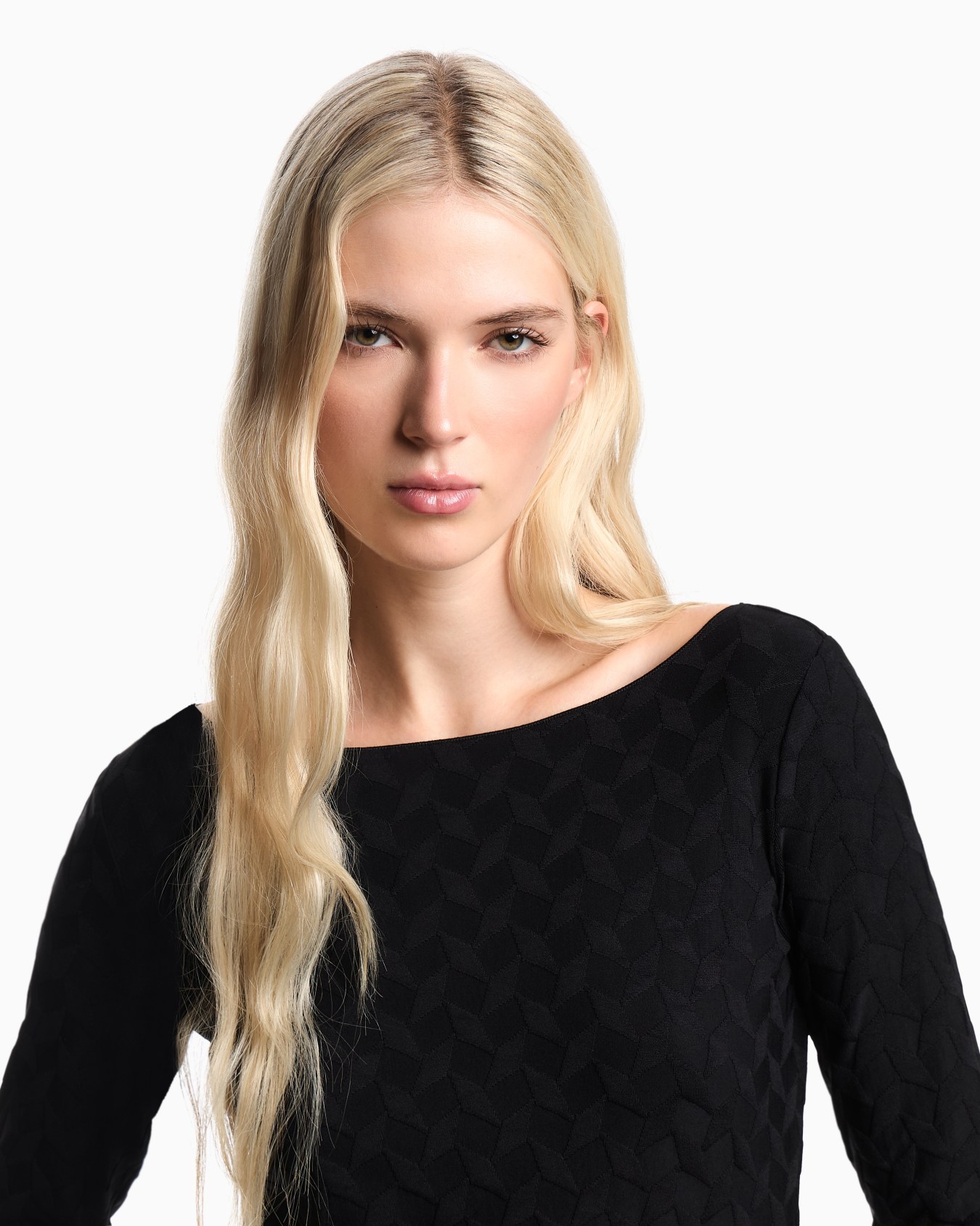 Jacquard jersey jumper with a geometric pattern Slide 4