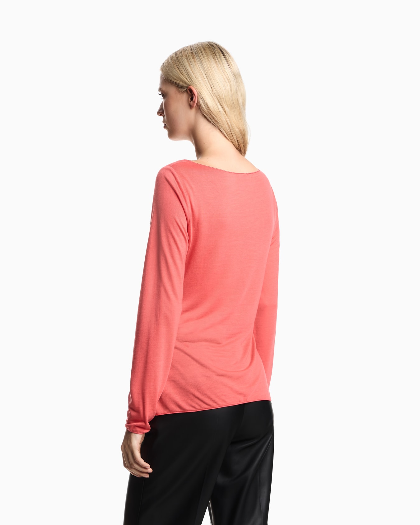 Jersey jumper with twist Slide 2