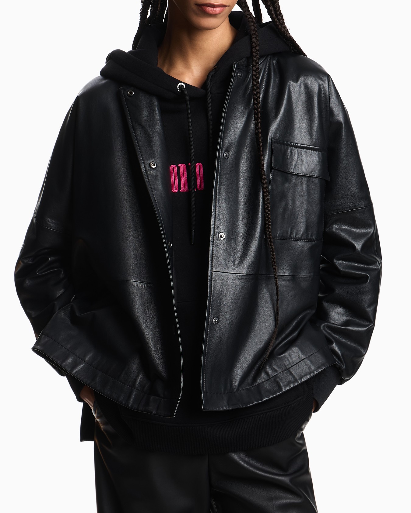 Chaqueta camisera ancha de napa de cordero efecto claroscuro ASV Diapositiva 4