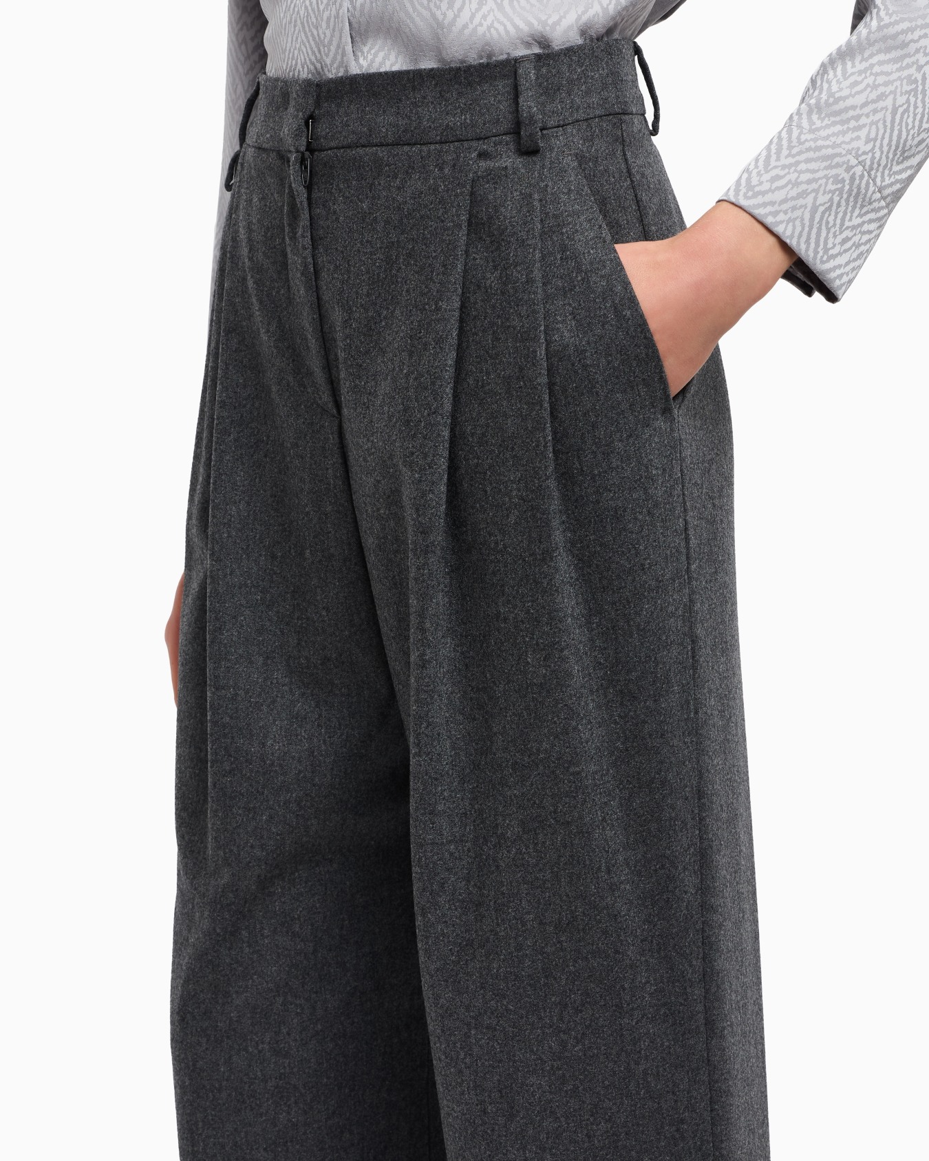 Pantaloni con pinces in flanella di lana Icon Slide 4