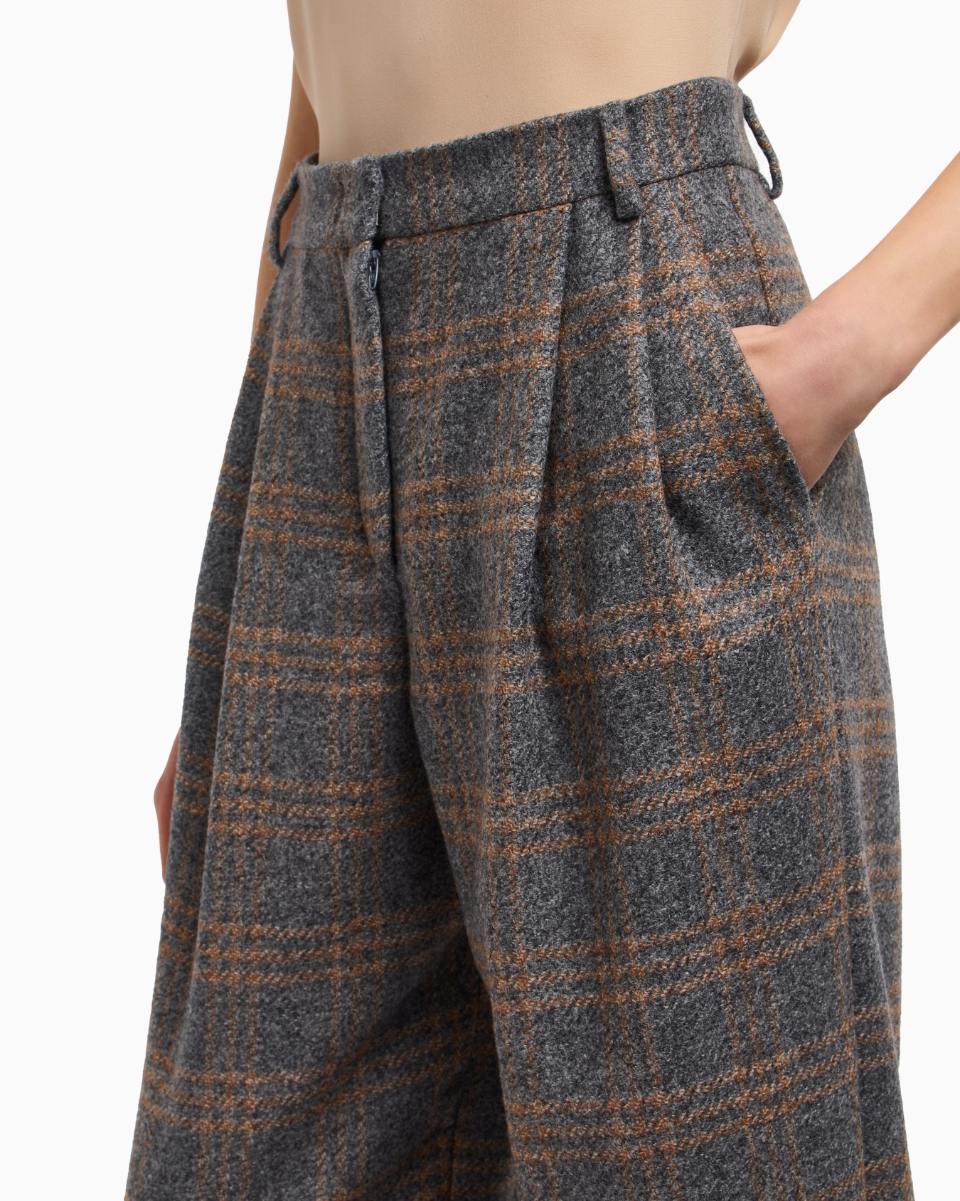 Pantaloni con pinces in misto lana vergine motivo check Icon Slide 5