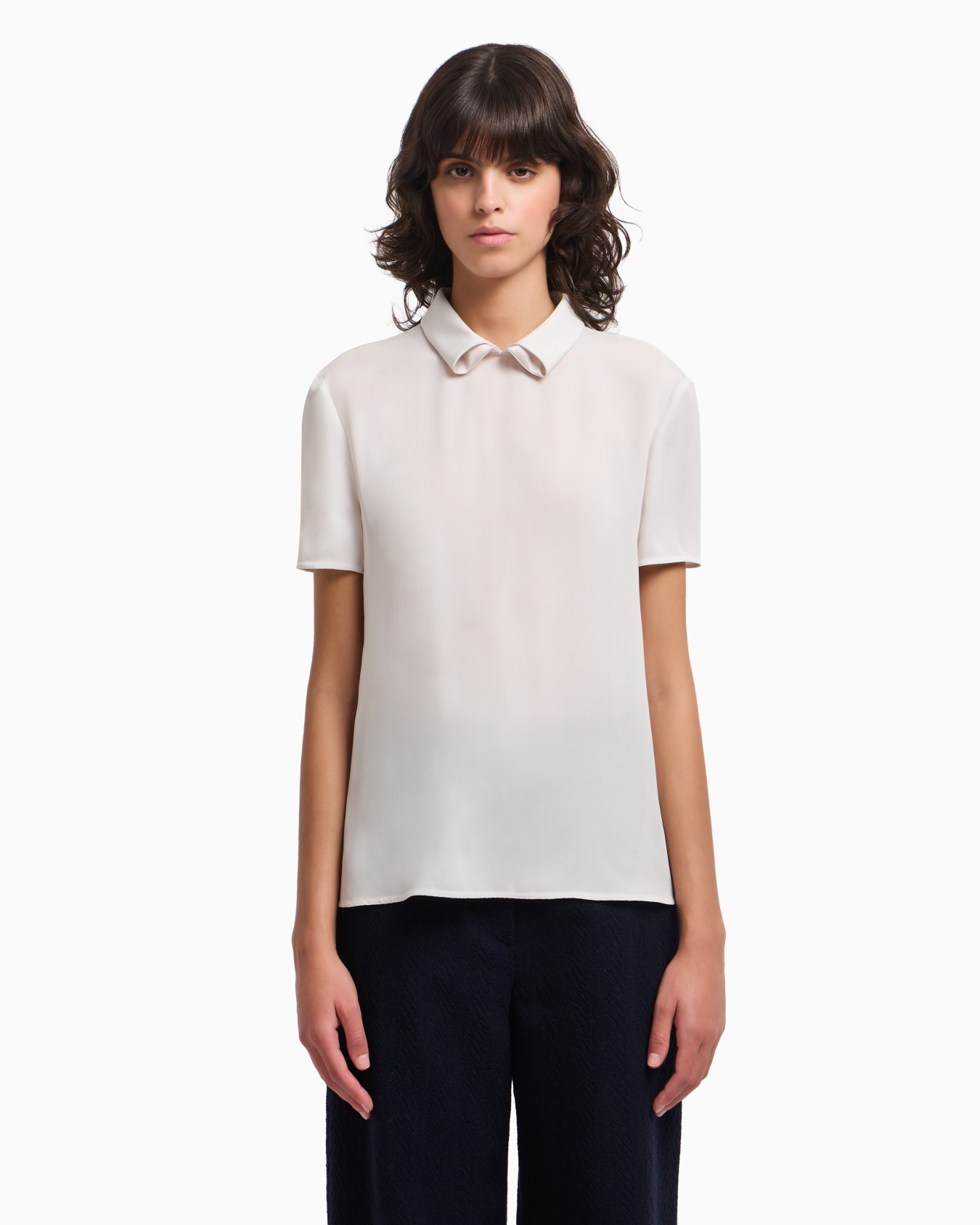 Icon silk double-georgette, short-sleeved blouse Slide 3