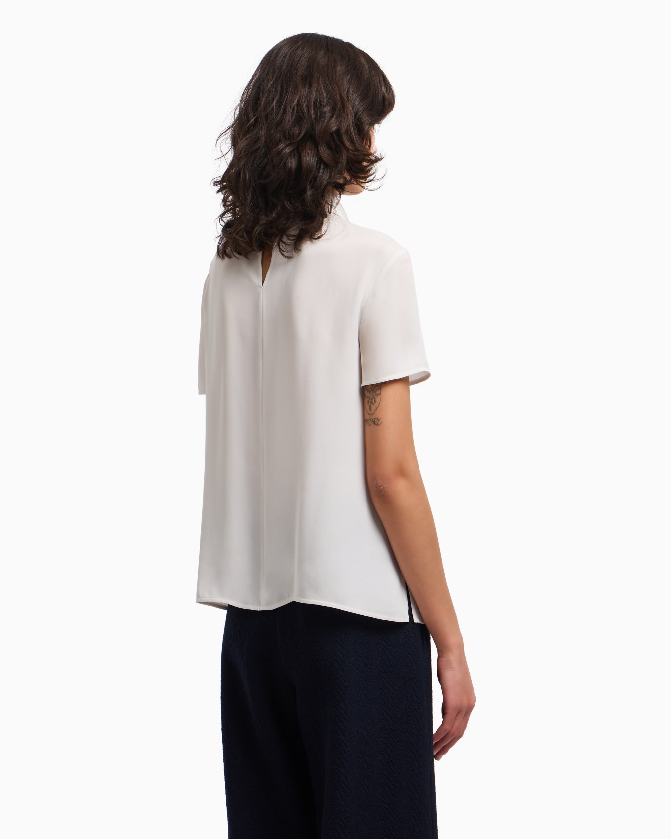Icon silk double-georgette, short-sleeved blouse Slide 2