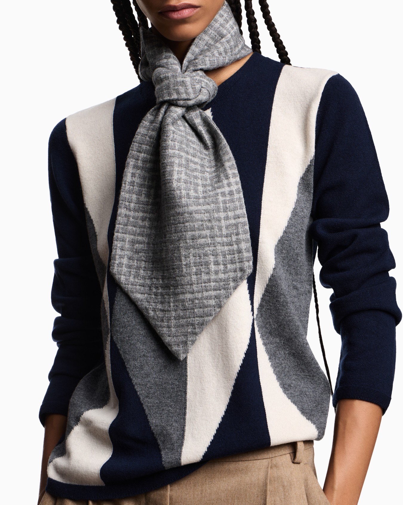 Foulard in misto lana vergine motivo check Icon Slide 2