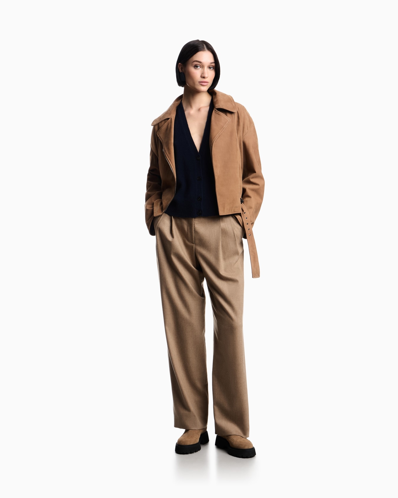 Icon single-breasted waistcoat in plain-knit cashmere Slide 1
